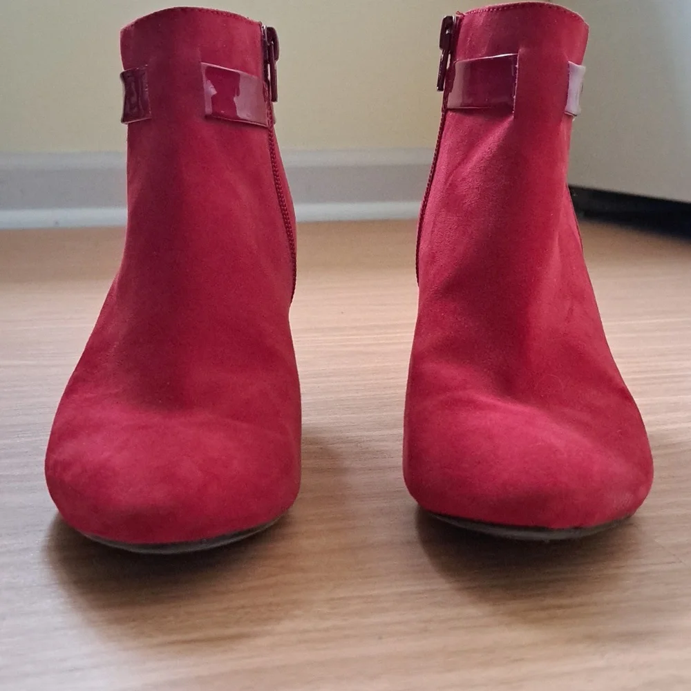 Red booties - Picture 4 of 7